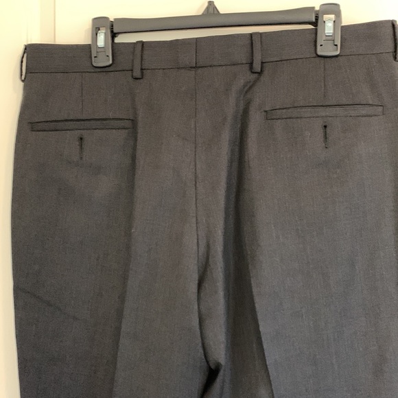 Joseph Abboud suit. - Picture 13 of 16